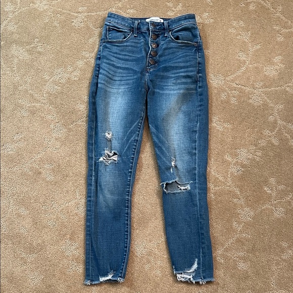 Abercrombie & Fitch Denim - Abercrombie & Fitch Curve Love Button Fly Distressed Jeans, size 25/0s